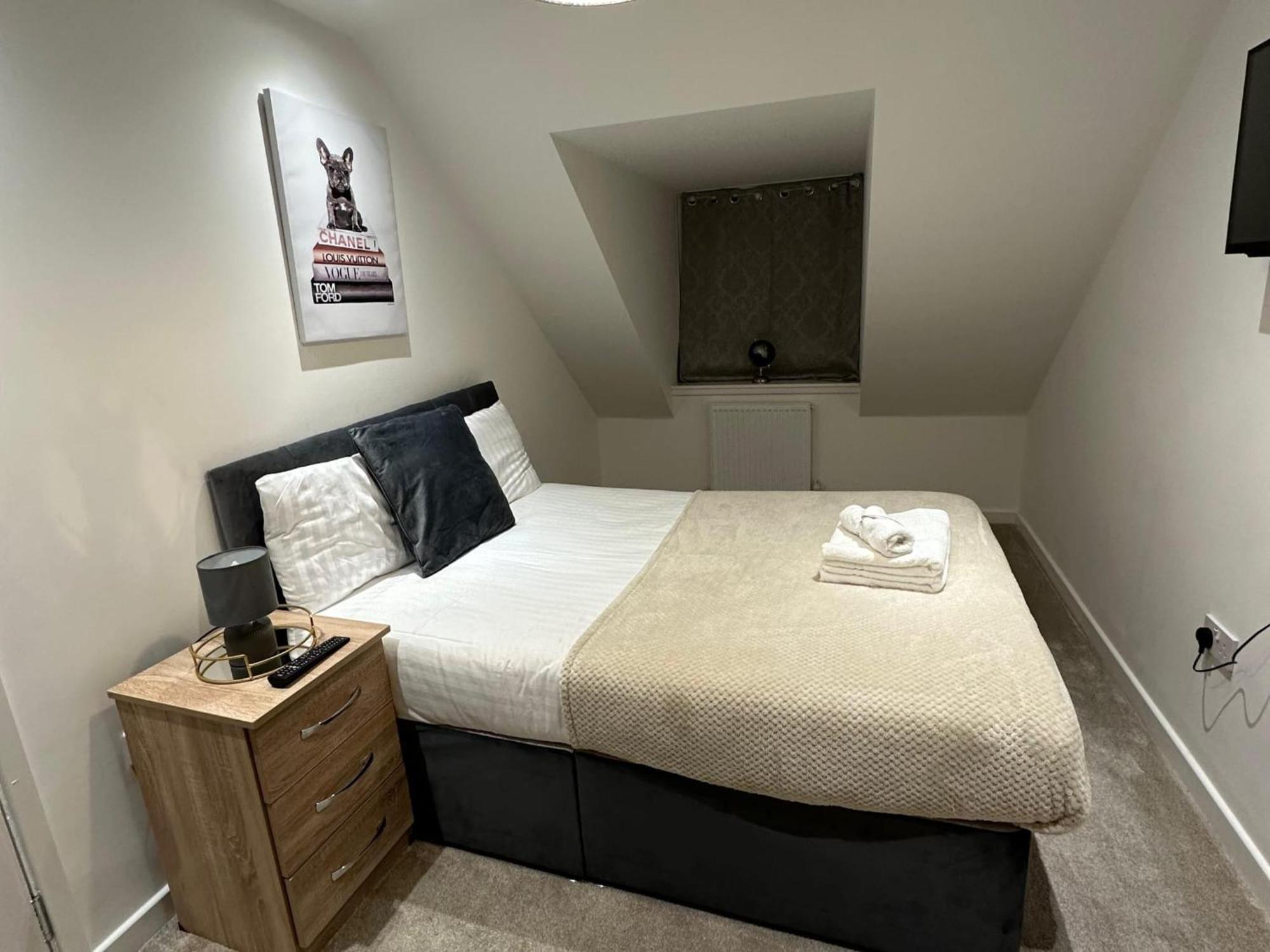 Дом отдыха House 6 Large Private Bedrooms With 7 Beds, Close To Nec, Jlr, Centre *
