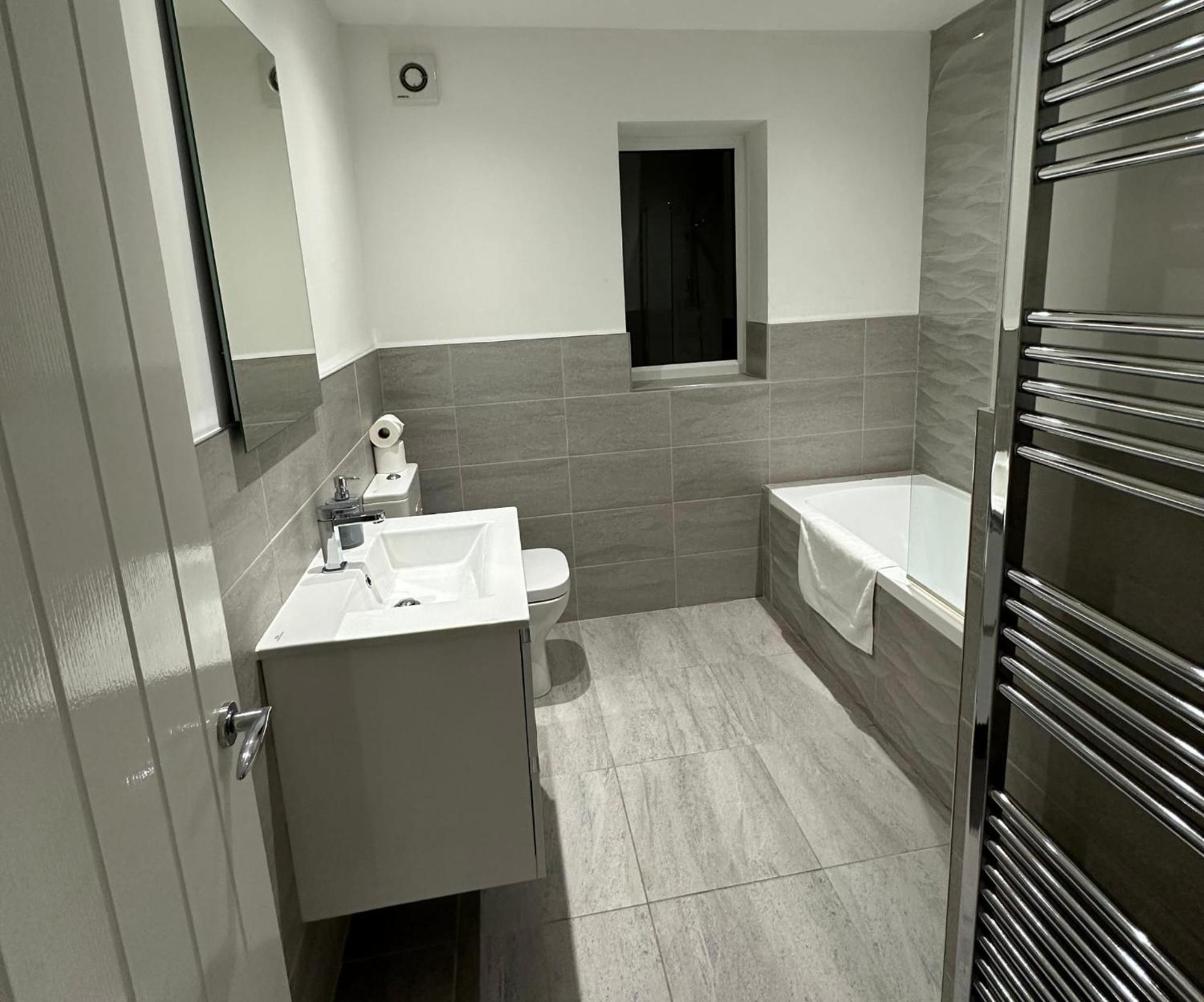 Casa vacanze House 6 Large Private Bedrooms With 7 Beds, Close To Nec, Jlr, Centre