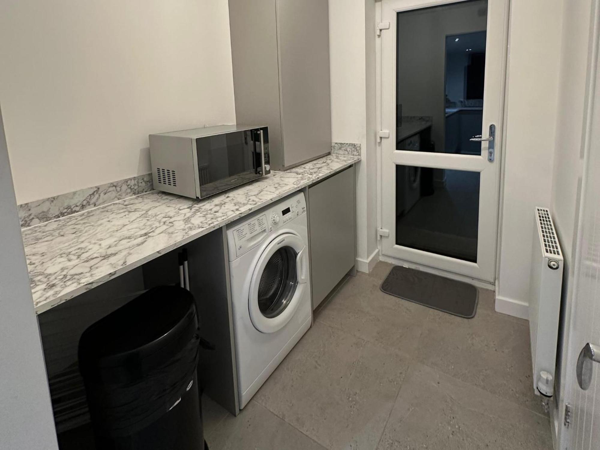 Casa vacanze House 6 Large Private Bedrooms With 7 Beds, Close To Nec, Jlr, Centre